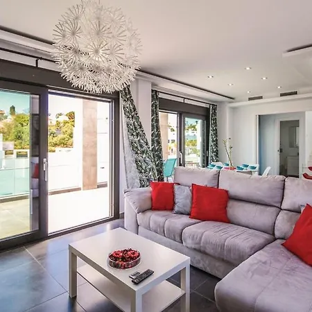 Manhattan Villa